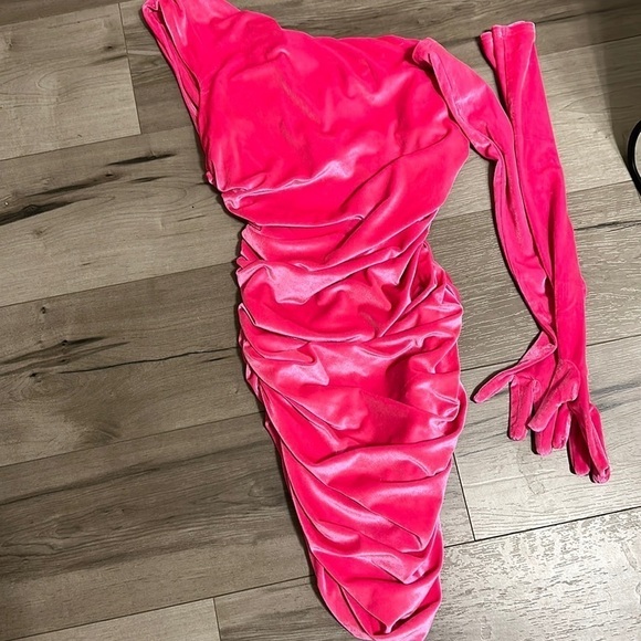 Miscreants Barbie pink dress - Picture 2 of 3